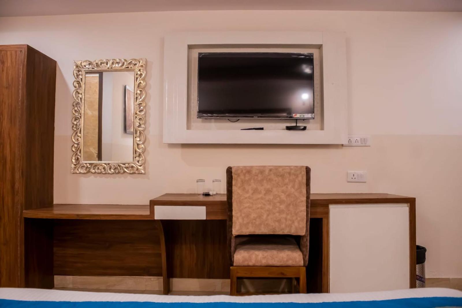 Hotel Airport City - Near Delhi International Airport New Delhi Exterior photo